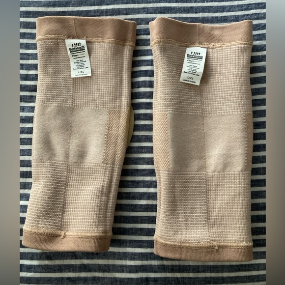 Bunheads gel knee pads for dance & pole - Picture 4 of 5